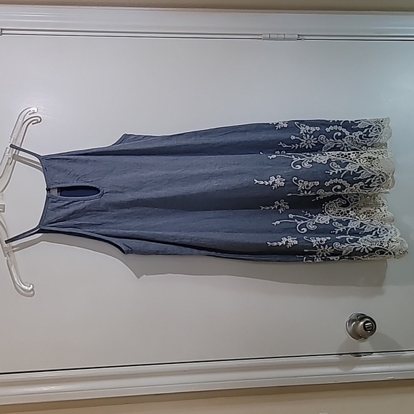 Coco + Jaimeson Women's Sleeveless Dress Size Small - Picture 2 of 11